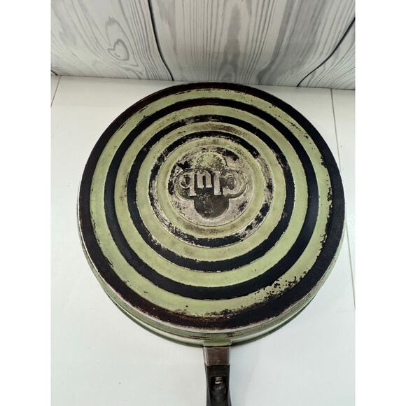 Club Aluminum Frying Pan with Lid 10 Inch Finish Avocado Green WORN - Picture 6 of 11